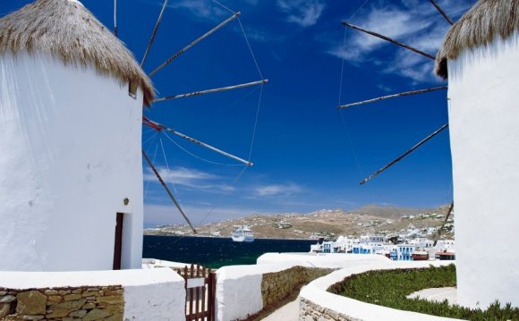 Cruises through Greece