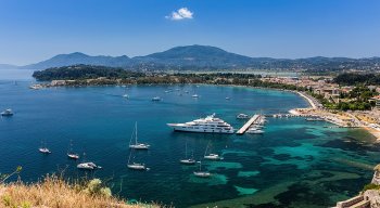 Luxury Motor Yacht Charter in Greece